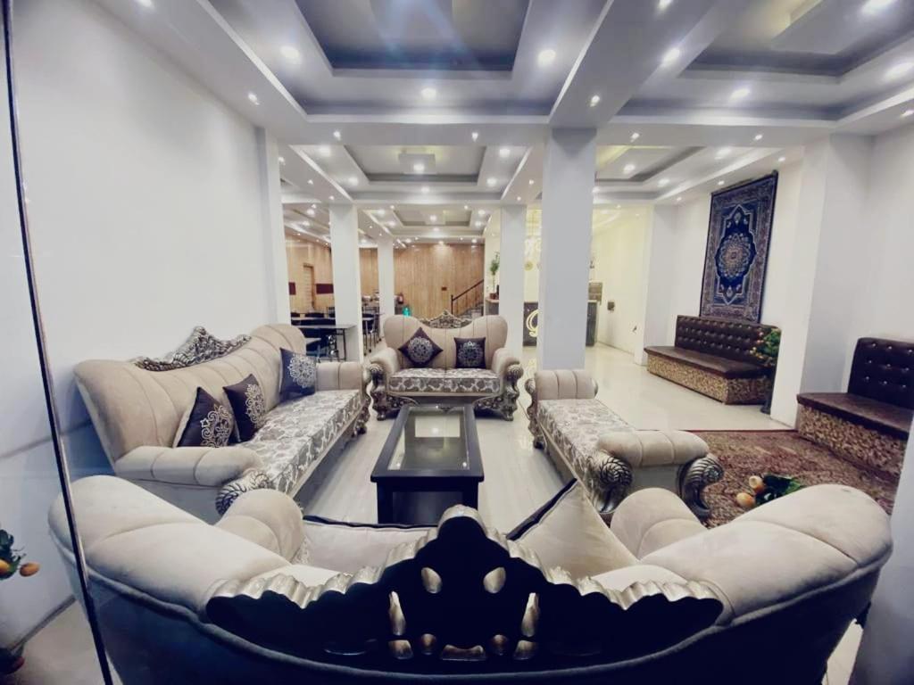 Gulshan Palace By Seven Hills Srinagar By Him Haults Hospitality ภายนอก รูปภาพ